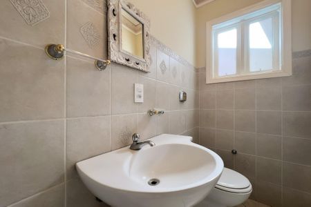 Casa de condomínio para alugar com 159m², 3 quartos e 2 vagas