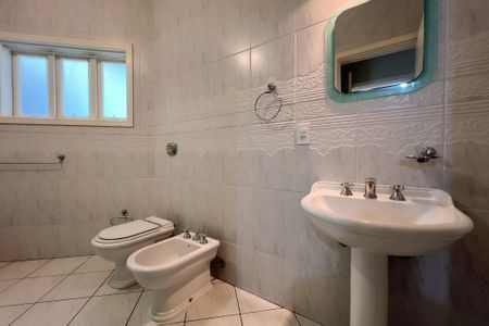 Casa de condomínio para alugar com 159m², 3 quartos e 2 vagas