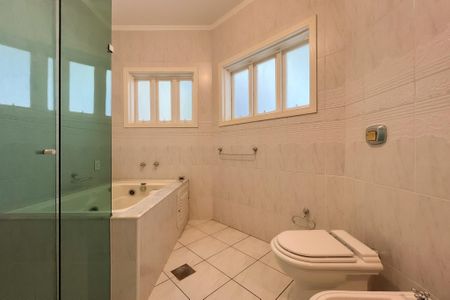 Casa de condomínio para alugar com 159m², 3 quartos e 2 vagas