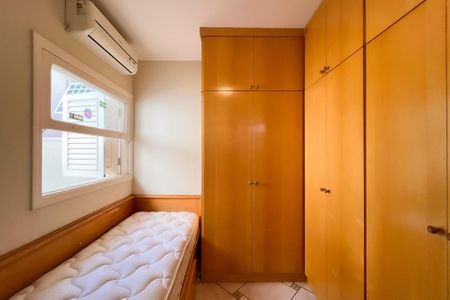 Casa de condomínio para alugar com 159m², 3 quartos e 2 vagas