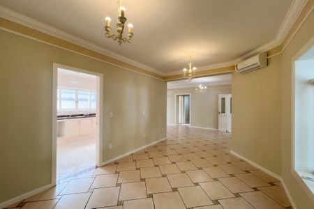 Casa de condomínio para alugar com 159m², 3 quartos e 2 vagas