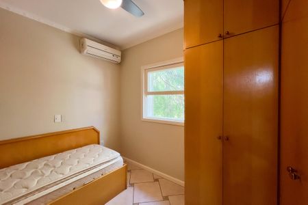 Casa de condomínio para alugar com 159m², 3 quartos e 2 vagas