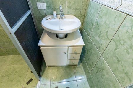 Casa para alugar com 90m², 3 quartos e 1 vaga Casa para alugar com 90m², 3 quartos e 1 vagaBanheiro Social