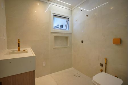 Casa para alugar com 230m², 3 quartos e 2 vagasBanheiro Corredor