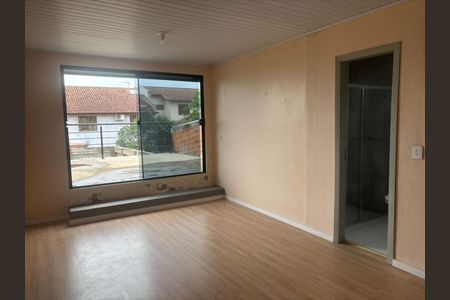 Casa à venda com 80m², 2 quartos e 3 vagas