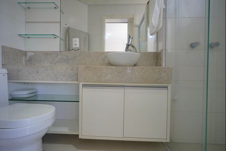 Apartamento para alugar com 70m², 2 quartos e sem vagaBanheiro da Suíte