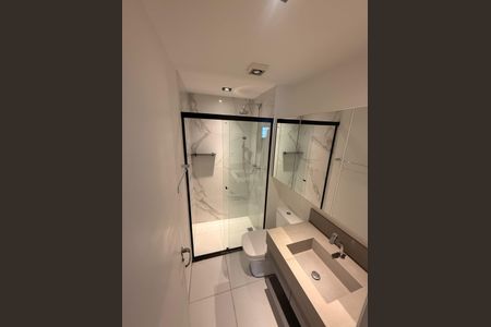 Banheiro de apartamento à venda com 2 quartos, 56m² em Vila Anglo Brasileira, São Paulo