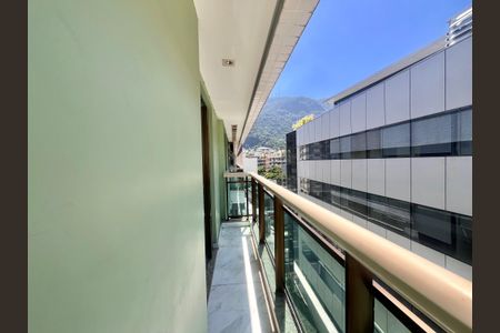 Apartamento à venda com 170m², 2 quartos e 2 vagasVaranda da Sala