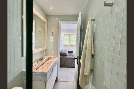 Apartamento à venda com 170m², 2 quartos e 2 vagasBanheiro social 2