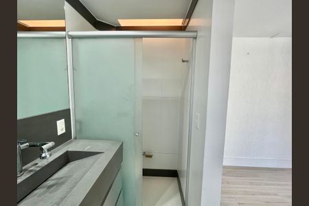Apartamento à venda com 170m², 2 quartos e 2 vagasBanheiro da Suíte