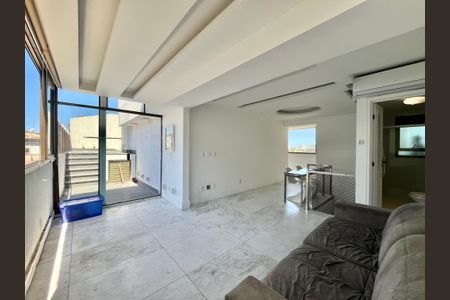 Apartamento à venda com 170m², 2 quartos e 2 vagasÁrea comum
