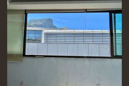 Apartamento à venda com 170m², 2 quartos e 2 vagasÁrea comum