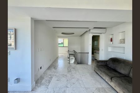 Apartamento à venda com 170m², 2 quartos e 2 vagasÁrea comum