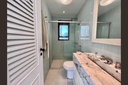 Apartamento à venda com 170m², 2 quartos e 2 vagasBanheiro social 2