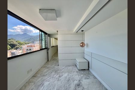 Apartamento à venda com 170m², 2 quartos e 2 vagasSuíte 2