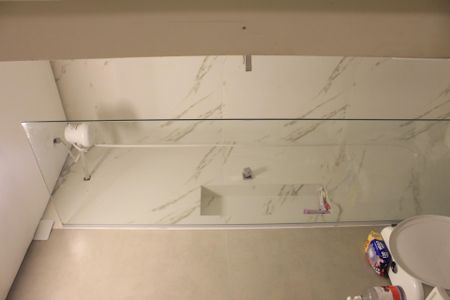 Casa para alugar com 80m², 2 quartos e 2 vagasBanheiro