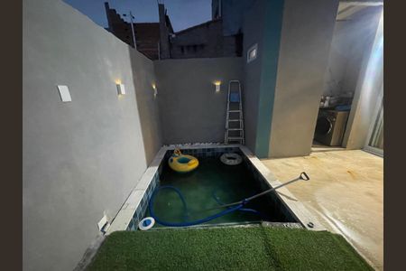 Casa para alugar com 80m², 2 quartos e 2 vagasQuintal