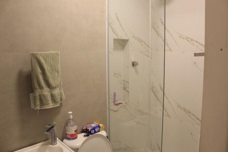 Casa para alugar com 80m², 2 quartos e 2 vagasBanheiro