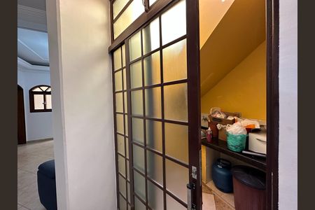 Casa para alugar com 207m², 3 quartos e 4 vagas Casa para alugar com 207m², 3 quartos e 4 vagasCozinha e Área de Serviço