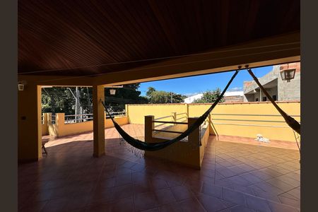Casa para alugar com 207m², 3 quartos e 4 vagas Casa para alugar com 207m², 3 quartos e 4 vagasÁrea externa