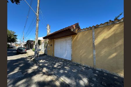 Casa para alugar com 207m², 3 quartos e 4 vagas Casa para alugar com 207m², 3 quartos e 4 vagasFachada