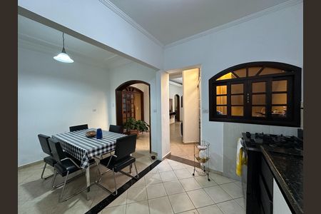 Casa para alugar com 207m², 3 quartos e 4 vagas Casa para alugar com 207m², 3 quartos e 4 vagasCozinha