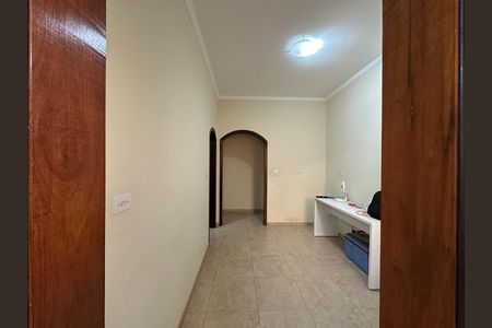 Casa para alugar com 207m², 3 quartos e 4 vagas Casa para alugar com 207m², 3 quartos e 4 vagasCorredor