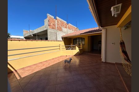 Casa para alugar com 207m², 3 quartos e 4 vagas Casa para alugar com 207m², 3 quartos e 4 vagasÁrea externa