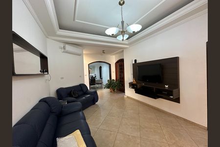 Sala de casa para alugar com 3 quartos, 207m² em Jardim do Vale, Jacareí
