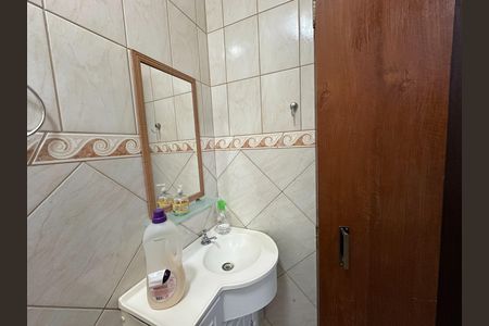 Casa para alugar com 207m², 3 quartos e 4 vagas Casa para alugar com 207m², 3 quartos e 4 vagasBanheiro da Suíte 1