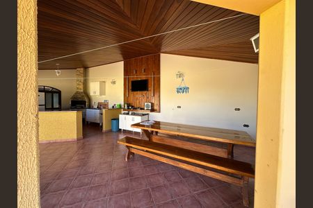 Casa para alugar com 207m², 3 quartos e 4 vagas Casa para alugar com 207m², 3 quartos e 4 vagasÁrea externa
