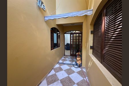 Casa para alugar com 207m², 3 quartos e 4 vagas Casa para alugar com 207m², 3 quartos e 4 vagasJardim de Inverno