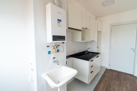Apartamento para alugar com 38m², 2 quartos e sem vaga Apartamento para alugar com 38m², 2 quartos e sem vagaCozinha e Área de Serviço