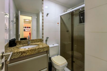 Apartamento para alugar com 84m², 2 quartos e 1 vaga Apartamento para alugar com 84m², 2 quartos e 1 vagaBanheiro da Suíte