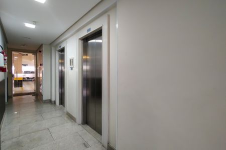 Apartamento para alugar com 84m², 2 quartos e 1 vaga Apartamento para alugar com 84m², 2 quartos e 1 vagaHall de entrada