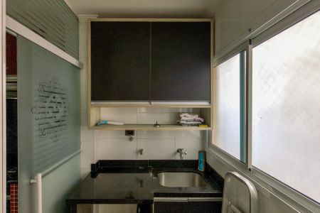 Apartamento para alugar com 84m², 2 quartos e 1 vagaÁrea de Serviço