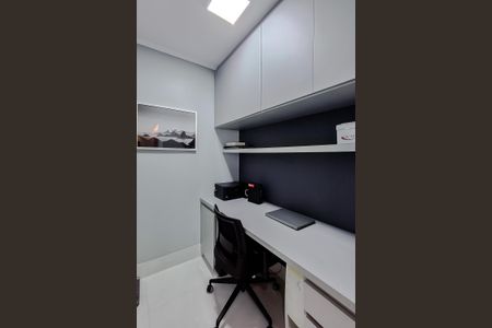 Apartamento à venda com 102m², 2 quartos e 2 vagas Apartamento à venda com 102m², 2 quartos e 2 vagasEscritório