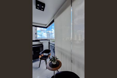 Apartamento à venda com 102m², 2 quartos e 2 vagas Apartamento à venda com 102m², 2 quartos e 2 vagasVaranda da Sala