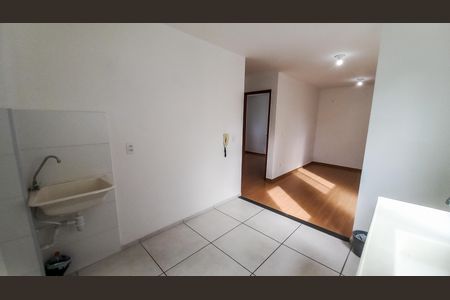Apartamento para alugar com 42m², 2 quartos e 1 vaga Apartamento para alugar com 42m², 2 quartos e 1 vagaCozinha + Area de Serviço