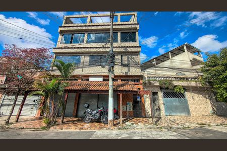 Casa para alugar com 60m², 1 quarto e sem vaga Casa para alugar com 60m², 1 quarto e sem vagaFachada com Plaquinha Instalada