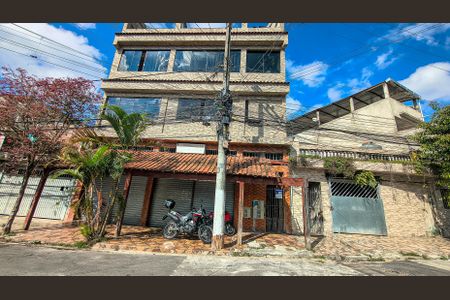 Casa para alugar com 60m², 1 quarto e sem vaga Casa para alugar com 60m², 1 quarto e sem vagaFachada com Plaquinha Instalada