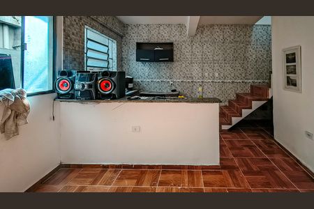 Casa para alugar com 60m², 1 quarto e sem vaga Casa para alugar com 60m², 1 quarto e sem vagaSala