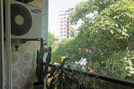 Apartamento para alugar com 100m², 3 quartos e 1 vaga Apartamento para alugar com 100m², 3 quartos e 1 vagaVaranda do Quarto 2