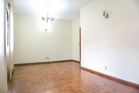 Apartamento para alugar com 90m², 3 quartos e 1 vaga Apartamento para alugar com 90m², 3 quartos e 1 vagaSala