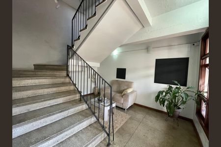 Apartamento à venda com 71m², 2 quartos e sem vaga