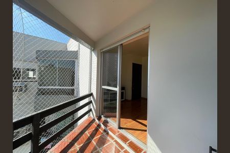 Apartamento à venda com 71m², 2 quartos e sem vaga