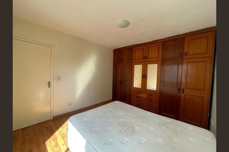 Apartamento à venda com 71m², 2 quartos e sem vaga