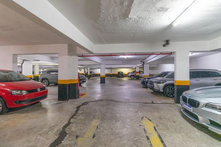 Apartamento para alugar com 130m², 2 quartos e 2 vagasÁrea comum - Garagem
