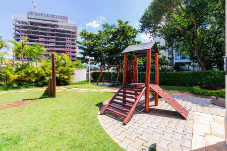 Apartamento para alugar com 130m², 2 quartos e 2 vagasÁrea comum - Playground