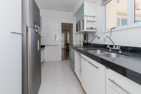 Apartamento para alugar com 130m², 2 quartos e 2 vagasCozinha